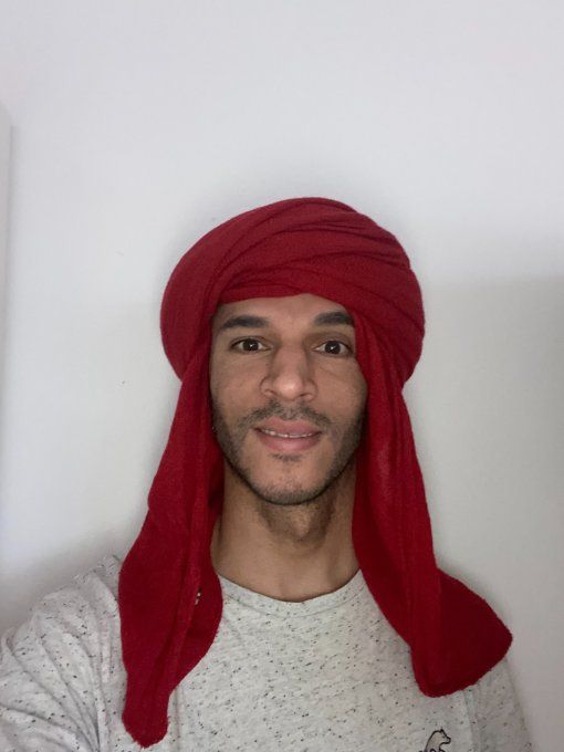 Winter headscarf / وشاح رأس شتوي