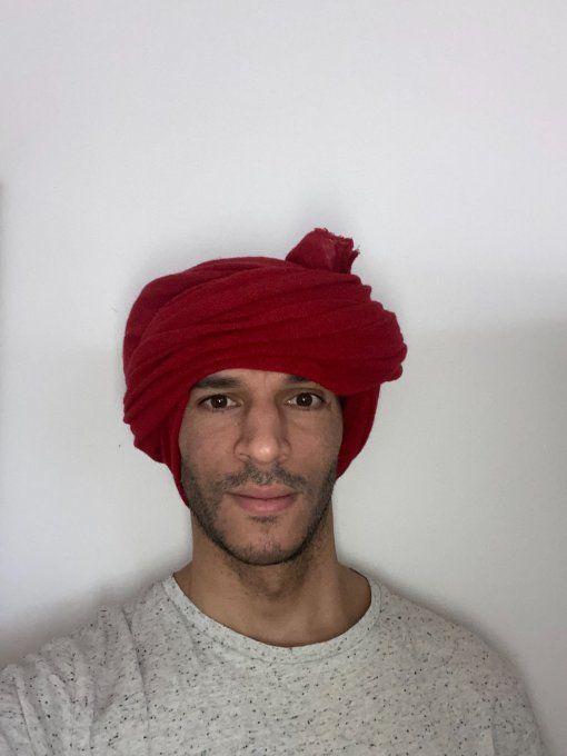 Winter headscarf / وشاح رأس شتوي